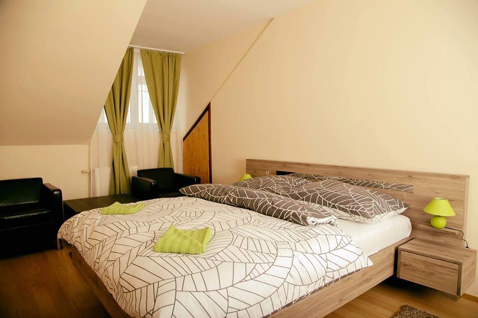 Bartok Ter Panzio Bed & Breakfast Eger Eksteriør bilde
