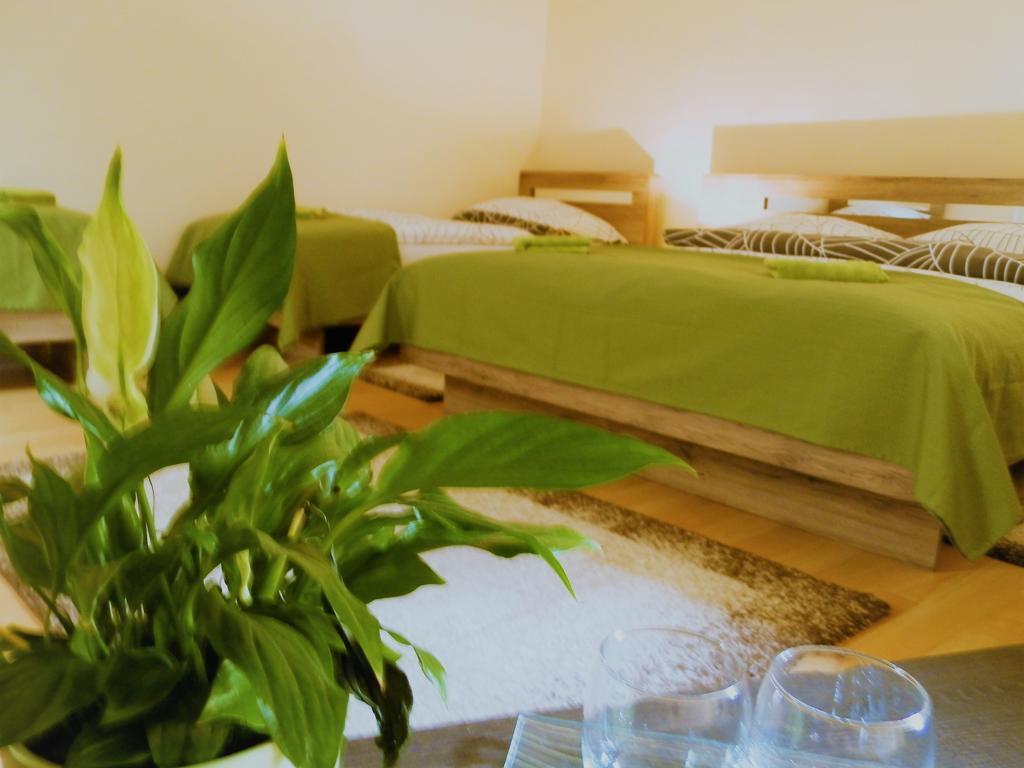 Bartok Ter Panzio Bed & Breakfast Eger Eksteriør bilde